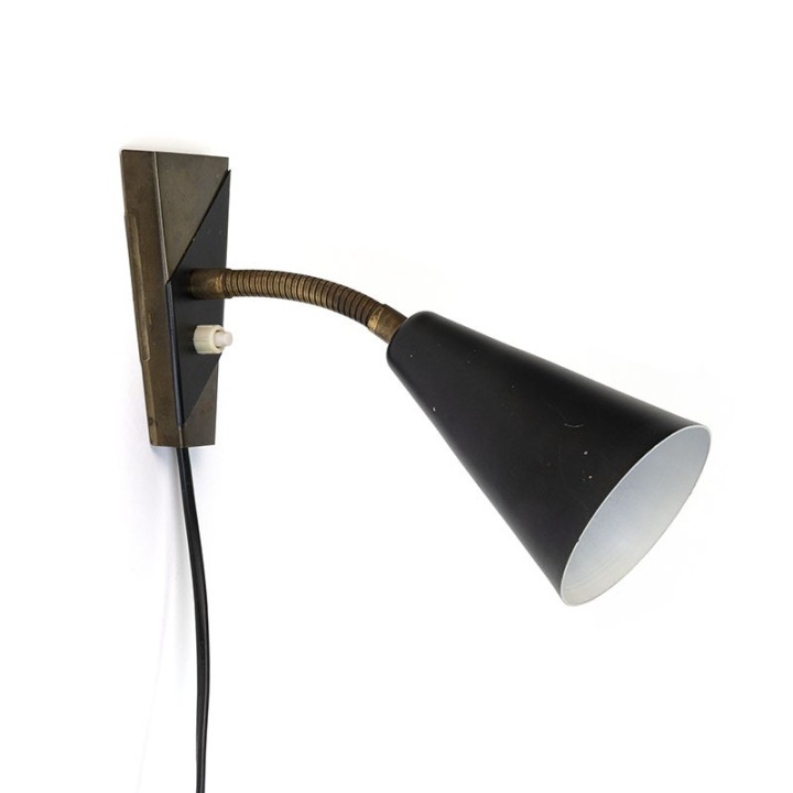 Vintage jaren vijftig wandlamp met zwart kapje