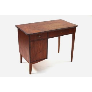 Teak desk from Scnadinavia - Retro Studio