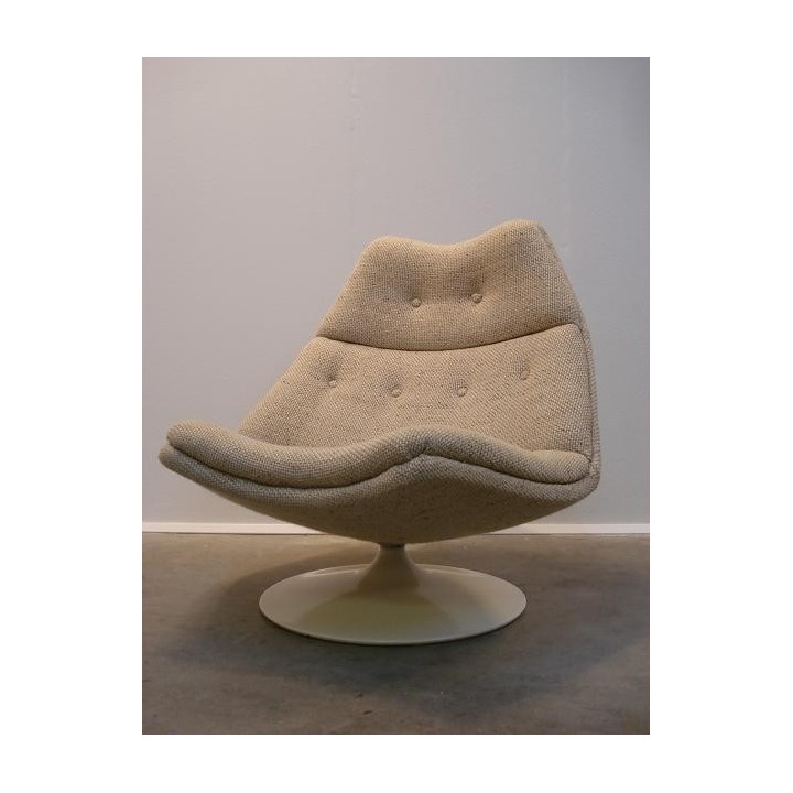 Artifort chair by Geoffrey D. Harcourt - Retro Studio