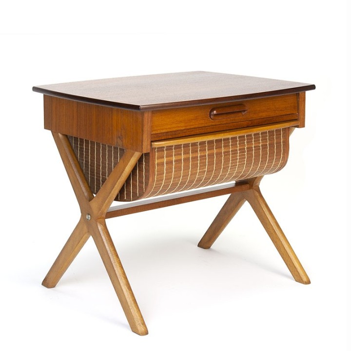 Teakhouten vintage naaigerei tafel