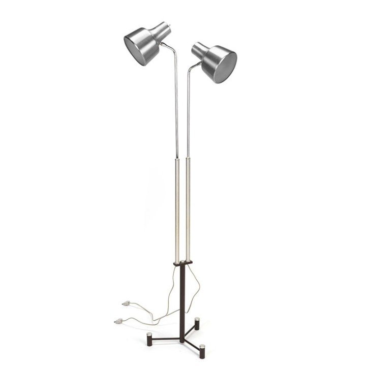 Deense vintage vloerlamp met 2 aluminium kappen