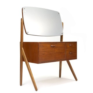 Deense vintage kaptafel met grote kantelbare spiegel