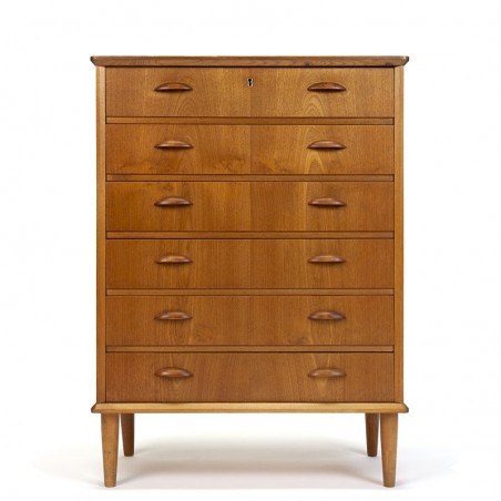 Chest of drawers with round handle vintage Danish model