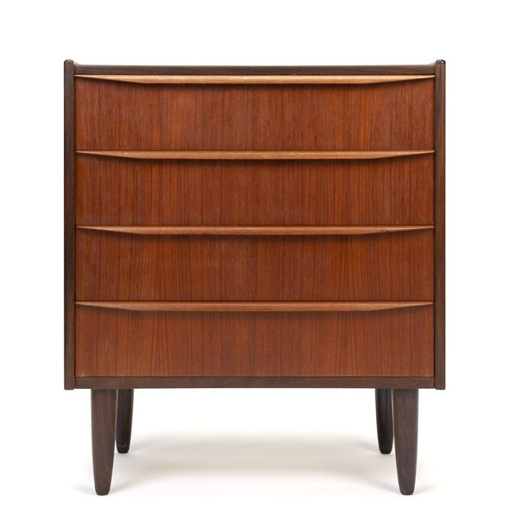 Ladekast Deens vintage model met 4 lades