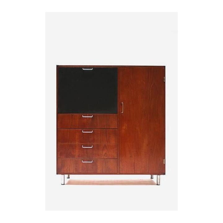 Kast ontwerp Cees Braakman voor Pastoe - Retro Studio