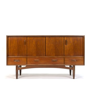 Vintage Brasilia dressoir van Gplan in teakhout