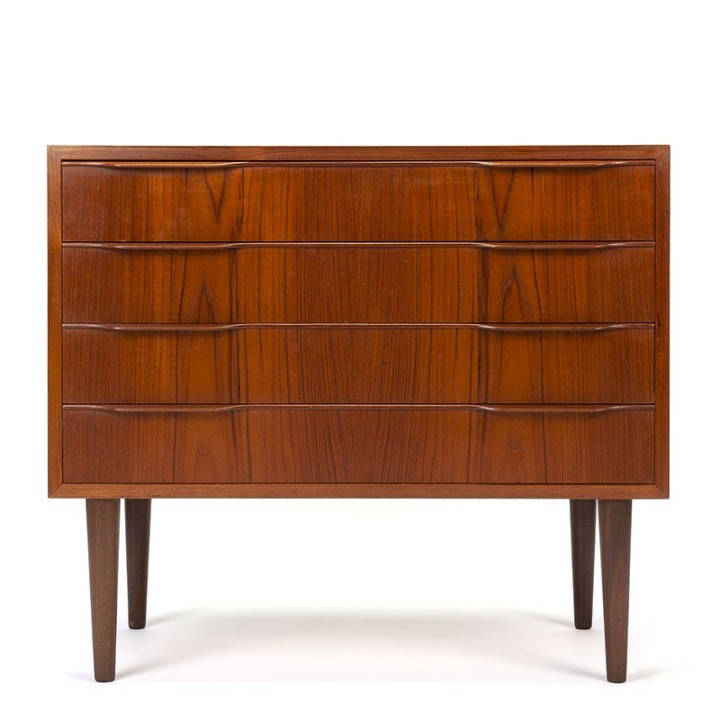 Chest of drawers Danish vintage model with 4 drawers in teak