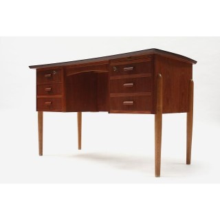 Teak desk from Scnadinavia no.3 - Retro Studio