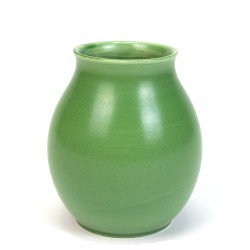 Green vintage ADCO vase model 1003