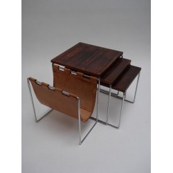 Set of 3 nesttables with leather magazinerack