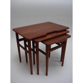 Set of 3 Danish nesttables - Retro Studio