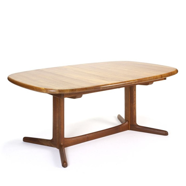 Grote Deense vintage eettafel ovaal uitschuifbaar model