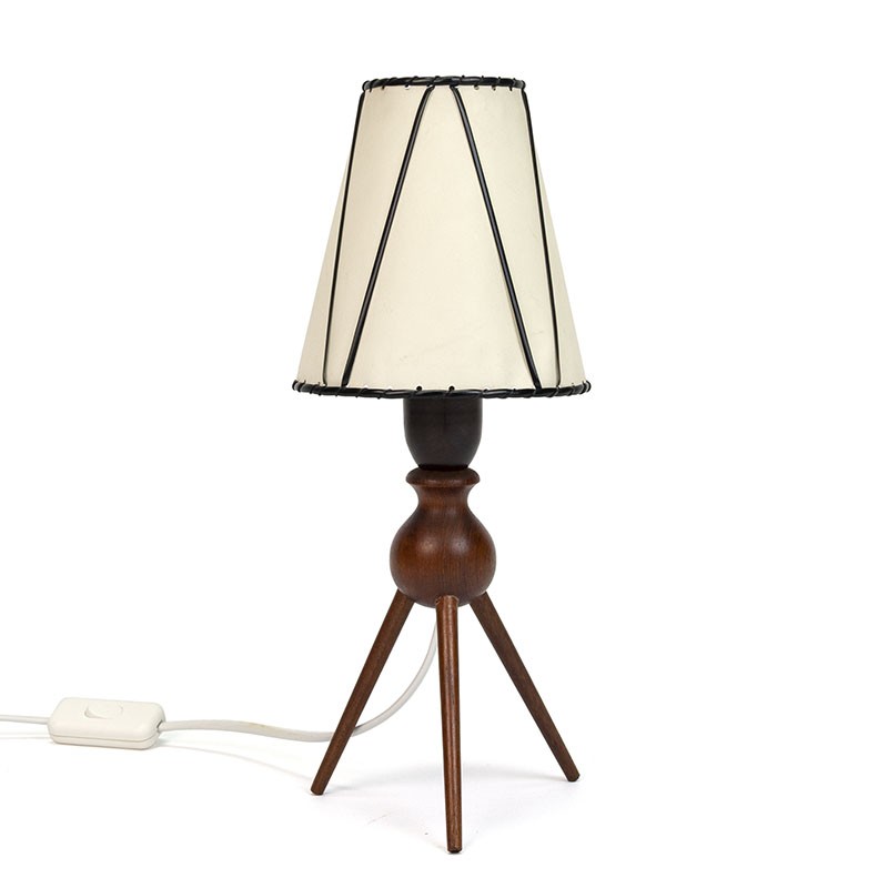 Danish vintage table lamp with 3-legged base in teak wood