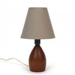 Klein model Deens vintage tafellampje met klemkapje