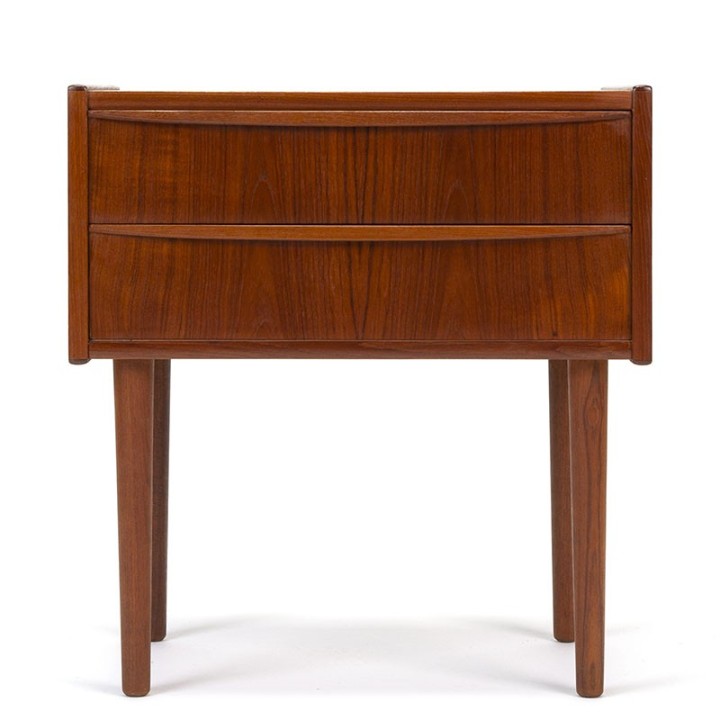 Klein model Deense vintage teakhouten ladekast 2 lades