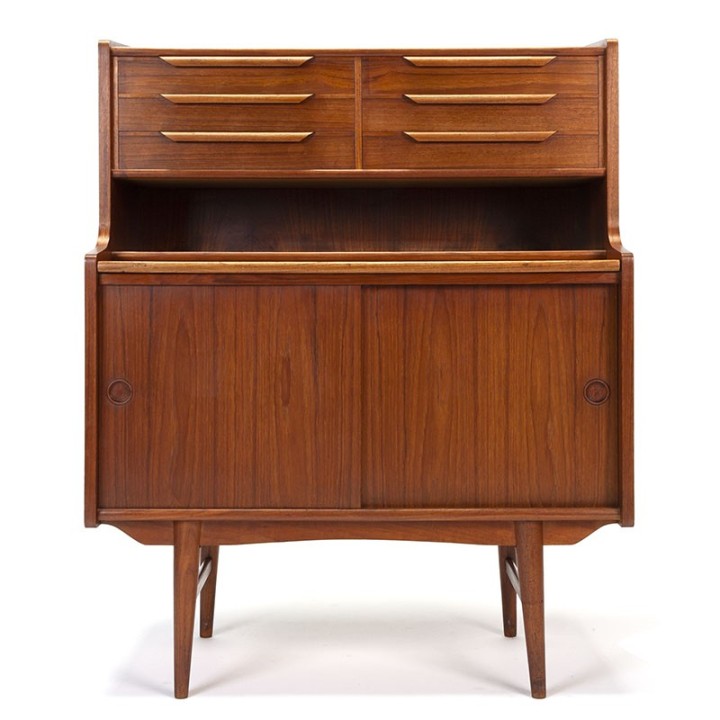 Deense vintage secretaire met schuifdeuren