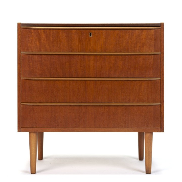 Danish vintage chest of drawers with 4 drawers in teak