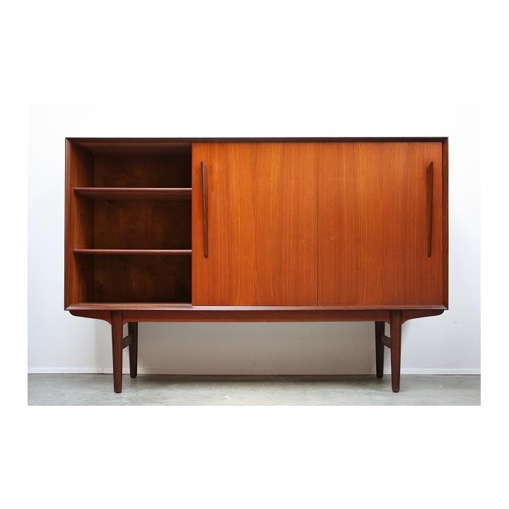 Scandinavisch dressoir hoog model - Retro Studio