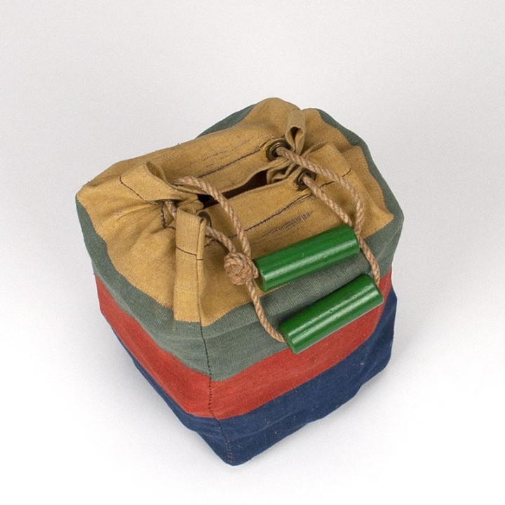 ADO vintage block bag from the 1940s/50s