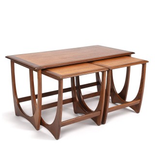 Gplan vintage side tafel met 2 kleine tafeltjes