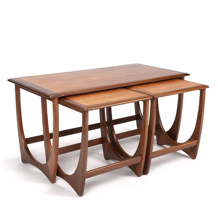 Gplan vintage side tafel met 2 kleine tafeltjes