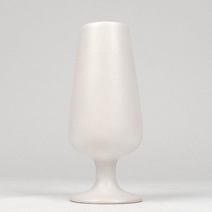 Vintage Flora Gouda porcelain vase model 1842