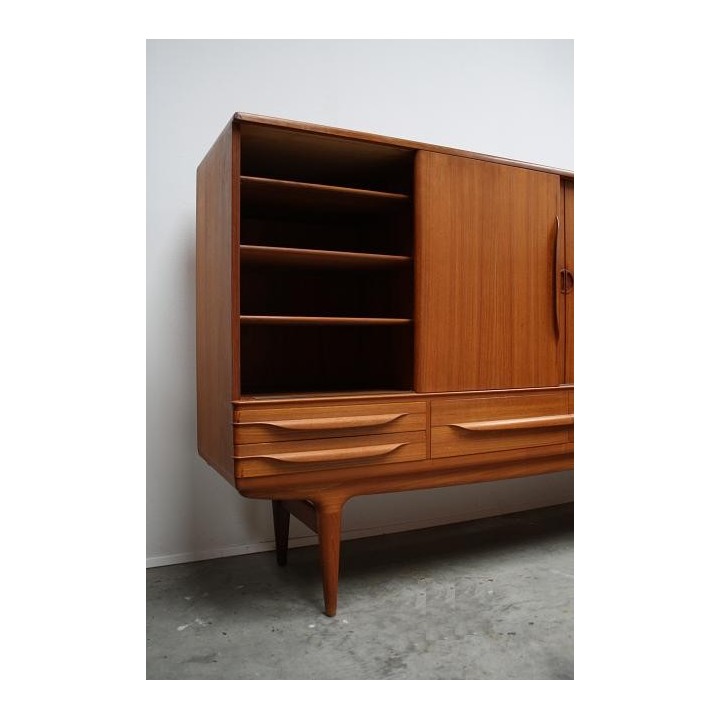 Johannes Andersen model UM 14 - Retro Studio