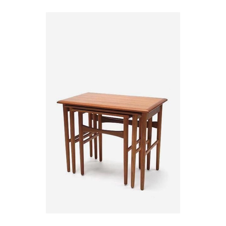 Set of 3 Danish nesttables - Retro Studio