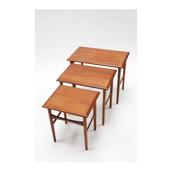 Set of 3 Danish nesttables - Retro Studio