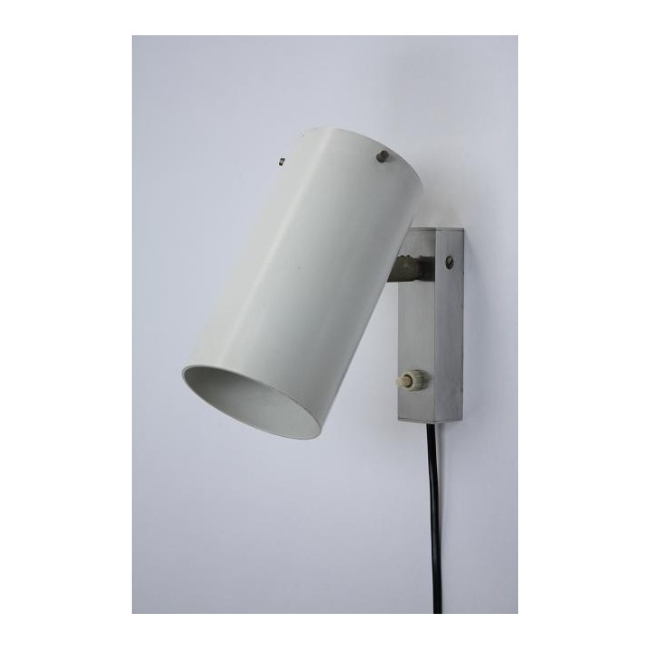 White modernistic wall lamp from the 1960's - Retro Studio