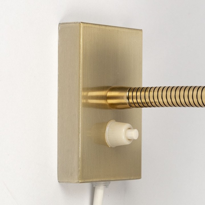 Messing Mid-Century vintage Deense wandlamp van Vitrika