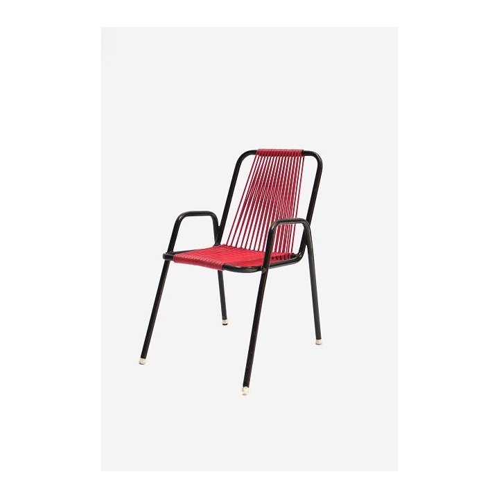 Child's chair with red seat - Retro Studio