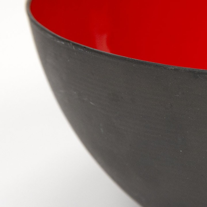 Scandinavische vintage emaille zwart rode schaal