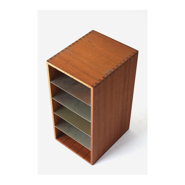 Wooden mailbox - Retro Studio