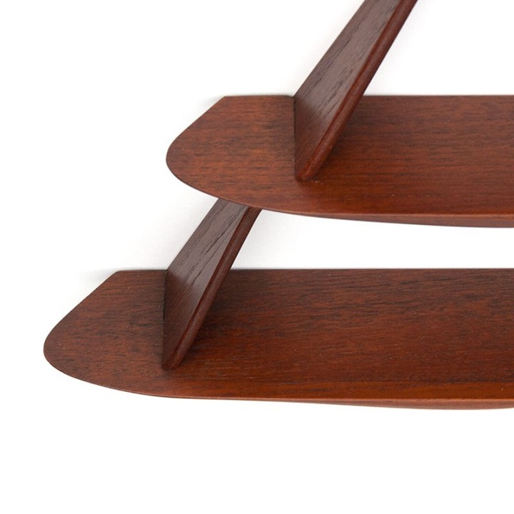 Organisch vormgegeven vintage Deens kruiden wandrek