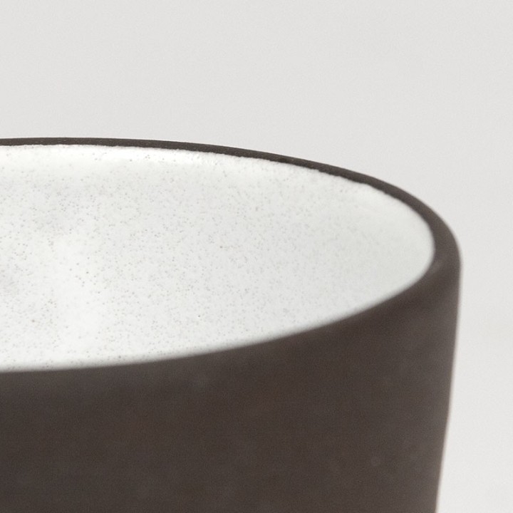 Klein model vaasje van aardewerk met vis afbeelding