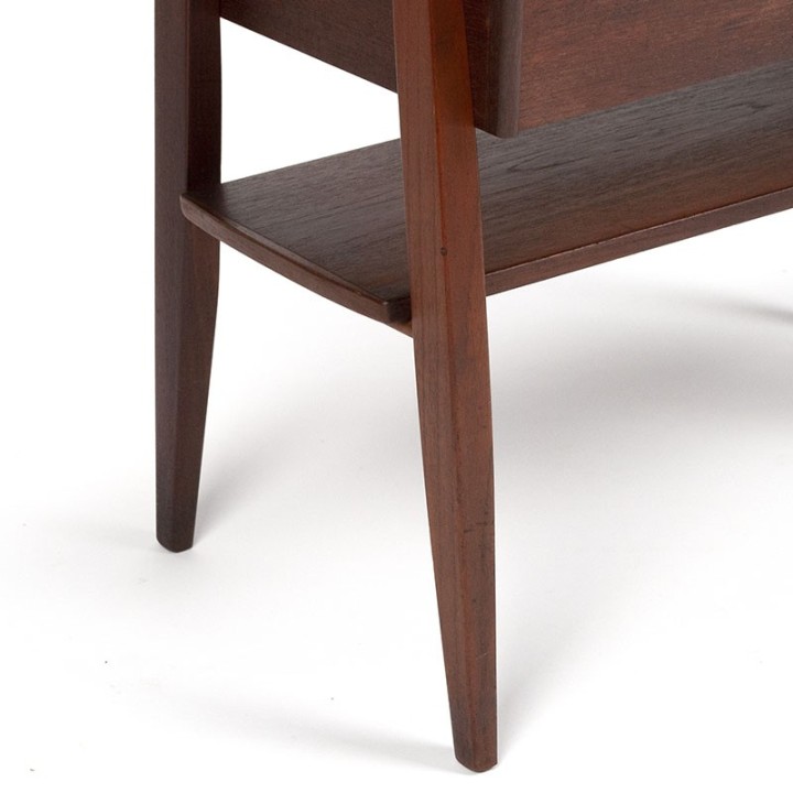 Deens teakhouten vintage bijzettafel/ naaigerei kastje