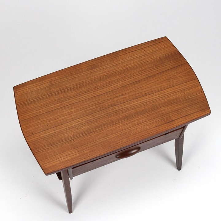 Deens teakhouten vintage bijzettafel/ naaigerei kastje