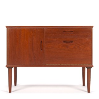 Deens vintage klein model kast in teak