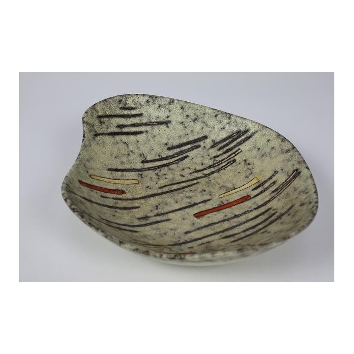 Vintage ceramic plate - Retro Studio