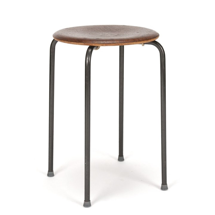 Industriële Deense vintage kruk met teakhouten zitting