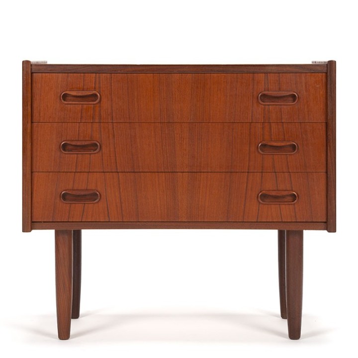 Deense vintage ladekastje met 3 lades klein model