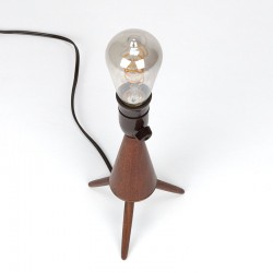 Deense vintage teakhouten tafellamp op 3-poot