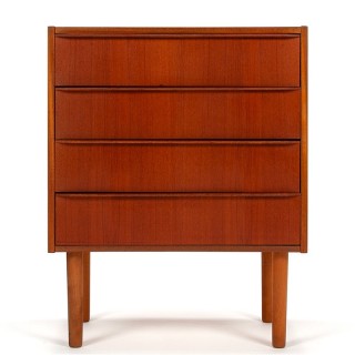 Ladekast in teakhout Deens vintage model met 4 lades