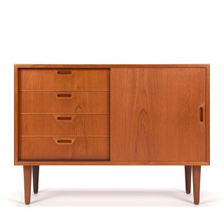 Kort model Mid-Century Deens dressoir in teakhout