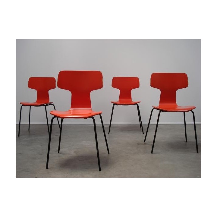 Arne Jacobsen Grand Prix chairs 3130 set of 4 - Retro Studio