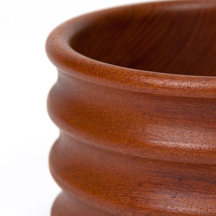 Teak vintage bowl with ribs