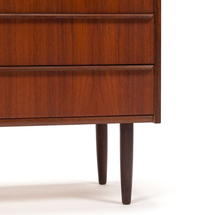 Danish vintage model chest of drawers with 3 drawers