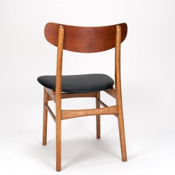 Set of Danish vintage dining table chairs in teak and oak