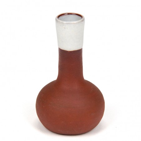 Miniature Ravelli vase model in 2 colors